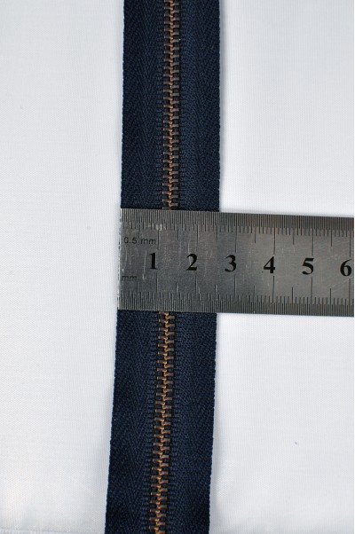 ZIP068 1號拉鏈  單頭拉鏈款式  紅古銅牙拉鏈  密尾拉鏈款式  不設單獨拉鍊訂購 側面照